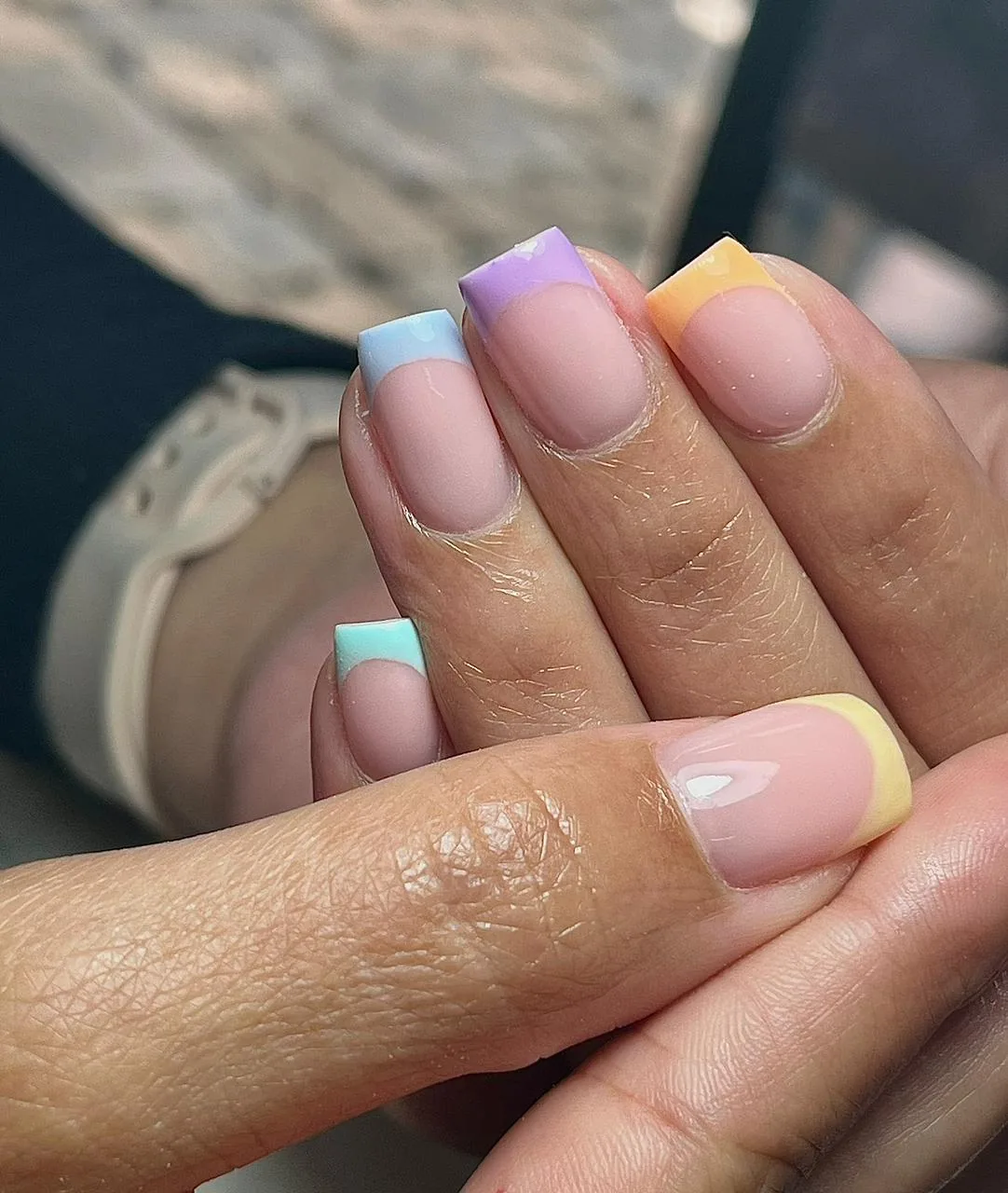 Pastel french tips